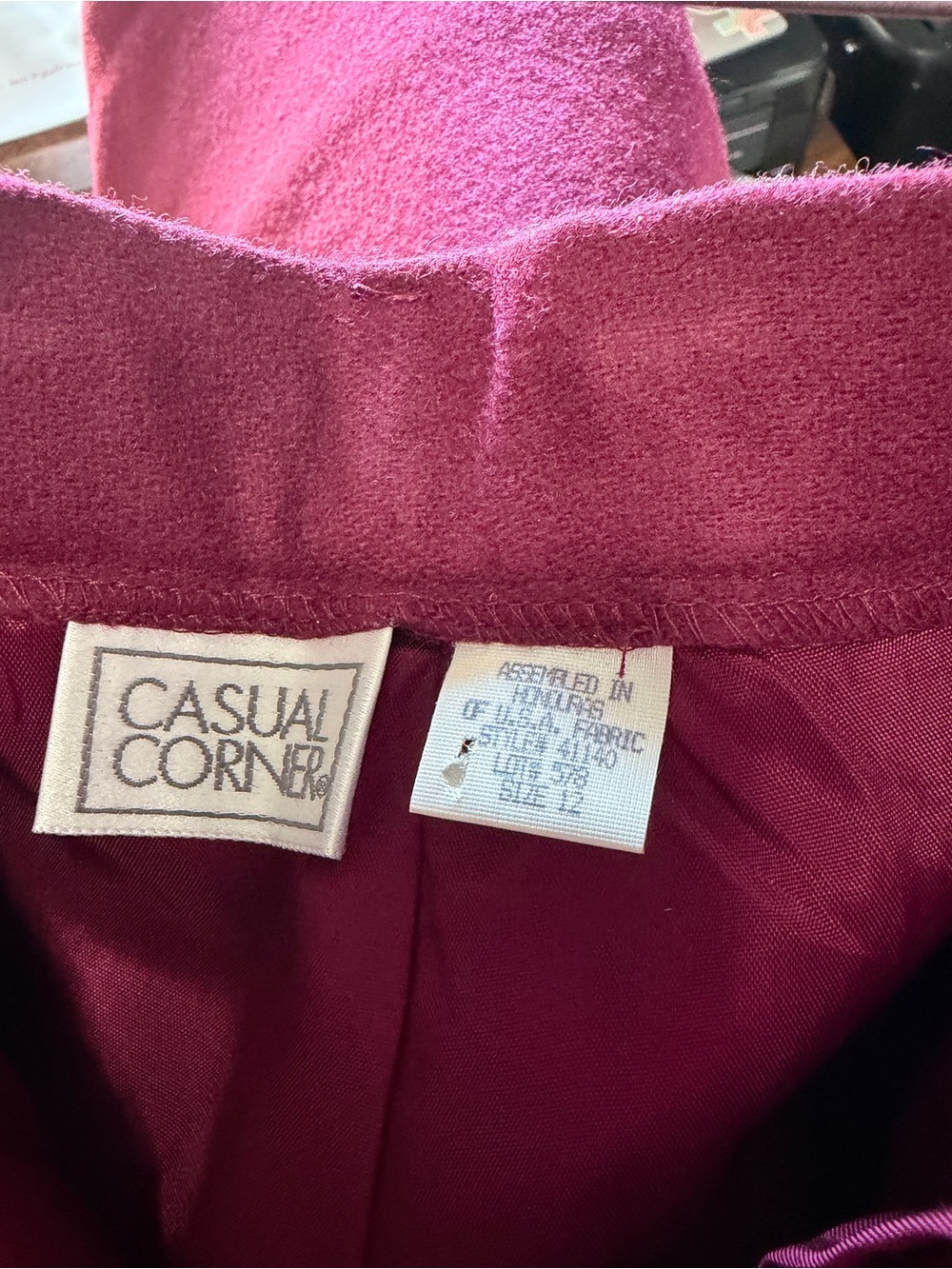 Vintage Wool Cranberry Blazer and Shorts Set Suit Casual Corner Size 12 - Picture 10 of 11